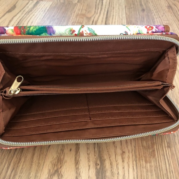 Floral wallet - Picture 3 of 4